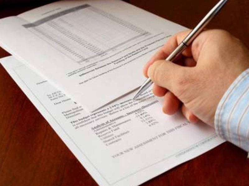 4月4日,一尾号66666的手机号在阿里拍卖上被拍卖。经过45轮竞拍,最终以32万多成交。而为何男子会选择拍卖尾号66666的靓号哪?