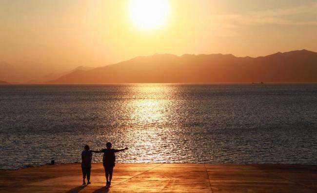 手机号码是跟着我们很久的一组数字,很多人其实还是比较讲究号码的吉凶。遇到一个好的号也是一种缘分,想要知道你的手机号码和你是否合适吗?赶快测试下吧!